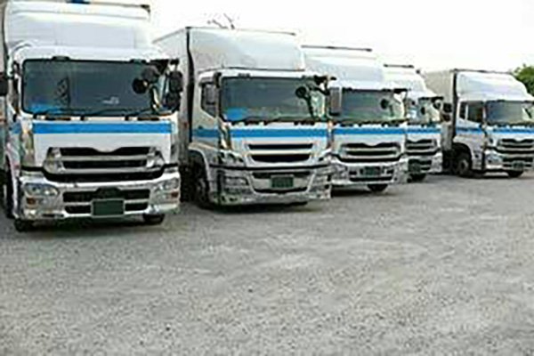 運送会社の砕石駐車場工事